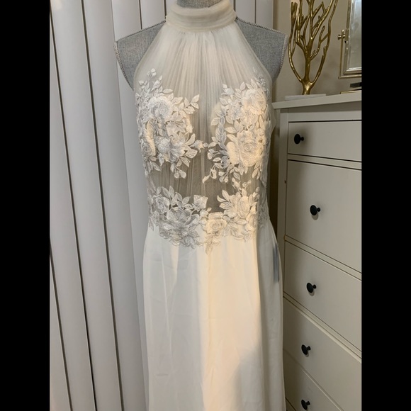 Tadashi shoji dianna embroidered trumpet gown - Picture 8 of 8